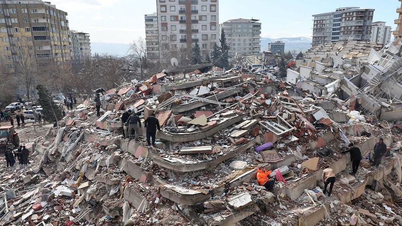 Akdeniz'de korkutan deprem! Gözler uzmanların açıklamalarına çevrildi! - Resim: 5