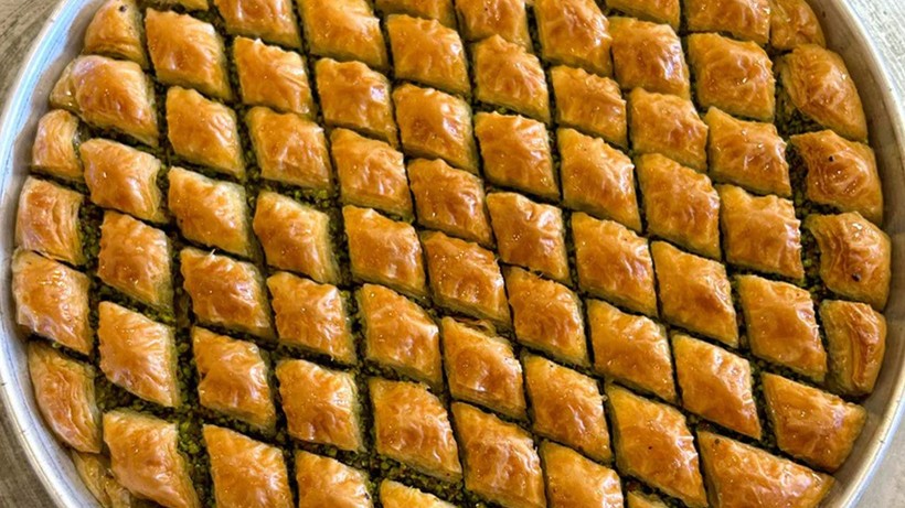 Kurban Bayramı Tatlı Tarifleri | İster Sütlü İster Şerbetli Kolayca Yapabileceğiniz Bayram Tatlıları - Resim: 1