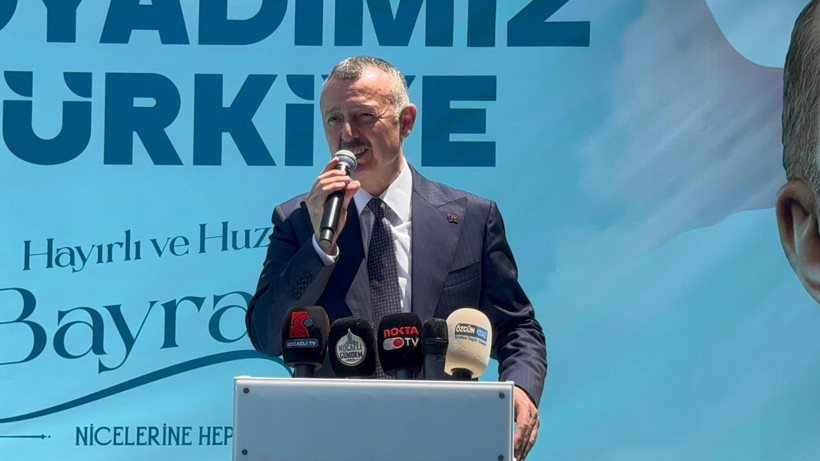 AK Parti bayramlaşmasında gündem Filistin: Çocuklar ve kadınlar bayramlıkları yerine kefen giyiyor - Resim : 1