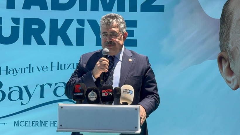 AK Parti bayramlaşmasında gündem Filistin: Çocuklar ve kadınlar bayramlıkları yerine kefen giyiyor - Resim : 3