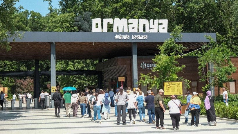 Bayram tatilinin gözdesi Kocaeli oldu… 150 bin kişi Kocaeli’ye geldi - Resim: 9