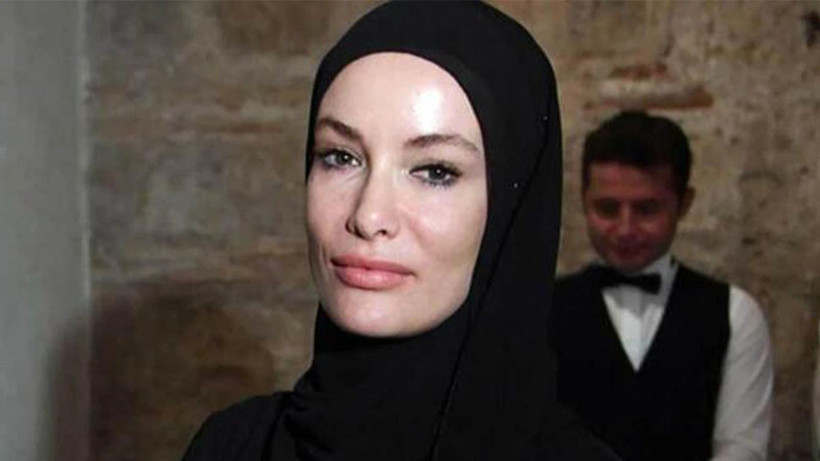 Gamze Özçelik acı haberi duyurdu! - Resim: 1