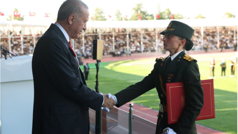 İhraç edilen teğmenlerle 'fotoğraf' krizi iddiası! - Resim: 2