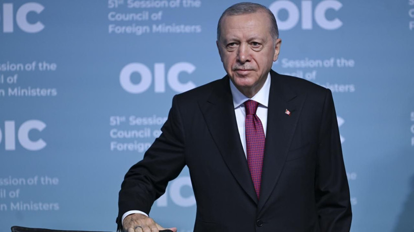 Erdoğan'a telefon geldi salondan ayrıldı! - Resim: 6