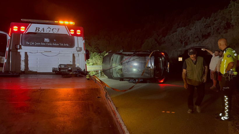 Kontrolden çıkan araç takla attı! - Resim : 1