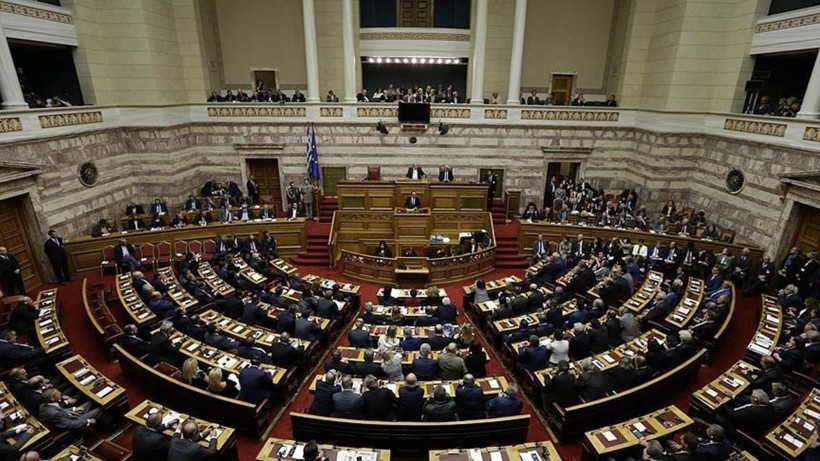 Bakanlar peş peşe istifa etti! - Resim: 4