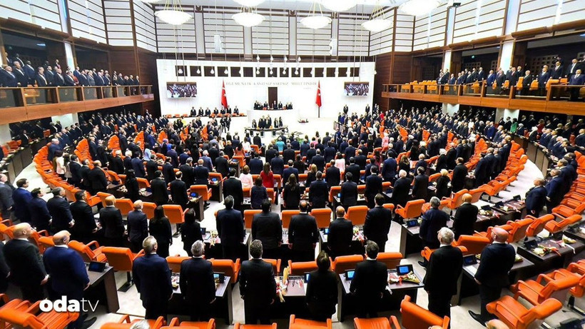 AK Partili eski vekil kendi mahallesine ateş püskürdü! - Resim: 2