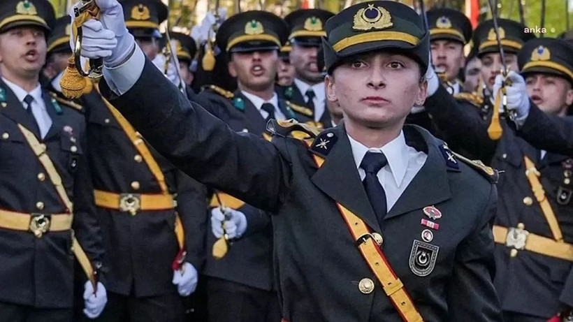 İhraç edilen teğmenlere “yok artık” dedirten düğün yasağı! - Resim: 5