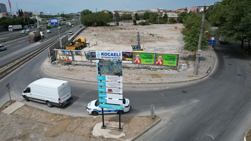 Büyükşehir'den trafiği rahatlatacak hamle... O bölgelerde düzenlemeler yapılıyor - Resim : 1
