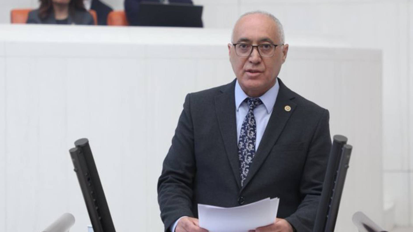 Siyasi isimlerden istifalar gelmeye devam ediyor: O partide şok istifa! - Resim: 3