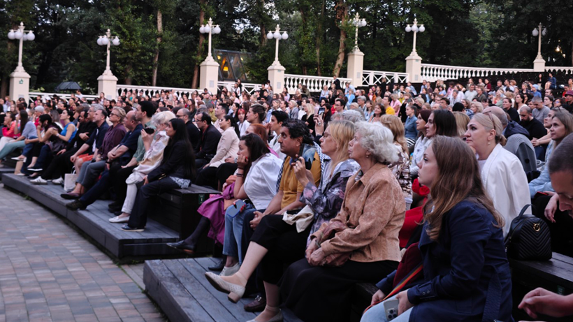 Kocaeli Şehir Tiyatroları, Moskova sahnesinde! - Resim : 1