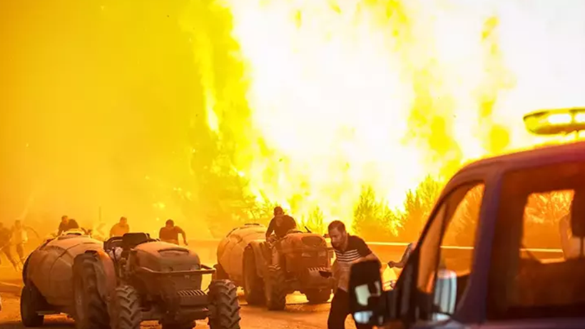 Ünlü sanatçı yangın haberini alınca takdir edilecek bir hareket sergiledi! - Resim: 3