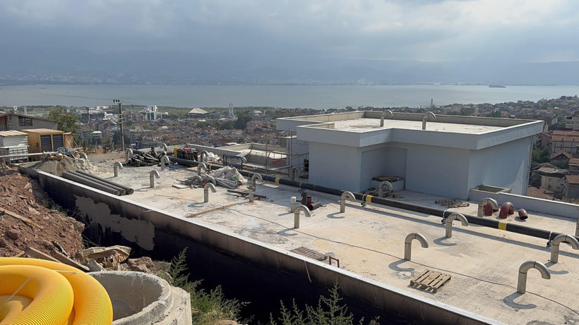Bir tarafta Kocaeli Büyükşehir Belediyesi Bir tarafta İzmit Belediyesi İletişim yok! Vatandaş mağdur - Resim : 2