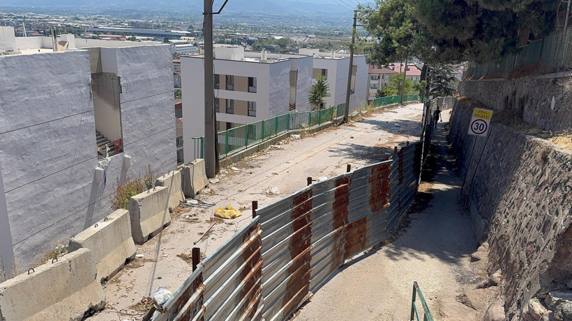 Koskoca mahallenin yol çilesi! Muhtar: Neredeyse beni dövecekler - Resim : 12