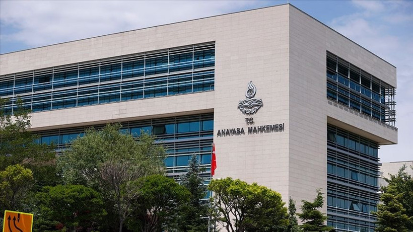 Anayasa Mahkemesi iki partiyi kapattı! - Resim: 3