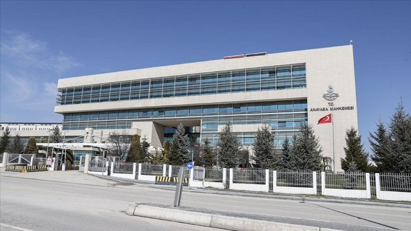 Anayasa Mahkemesi iki partiyi kapattı! - Resim: 1