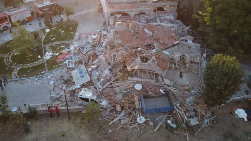 Depremde yıkılan bina ile ilgili şok iddia! - Resim: 4