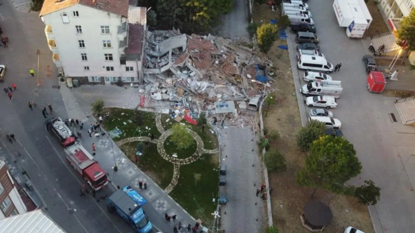 Depremde yıkılan bina ile ilgili şok iddia! - Resim: 5
