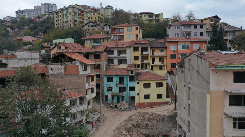 Cedit Mahallesi yukarıdan görüntülendi... Cedit'in rengi nereye gitti? - Resim : 2