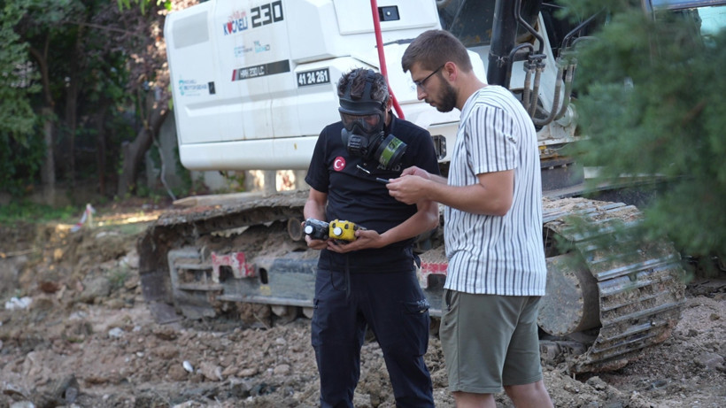 Kocaeli'de korku dolu anlar! Doğalgaz borusu delindi... - Resim : 4
