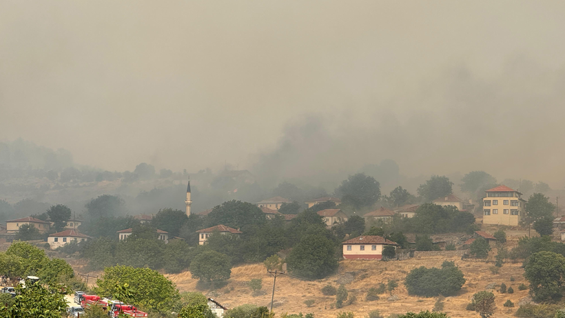 Kastamonu’daki yangın yerleşim yerlerine ulaştı! - Resim : 1