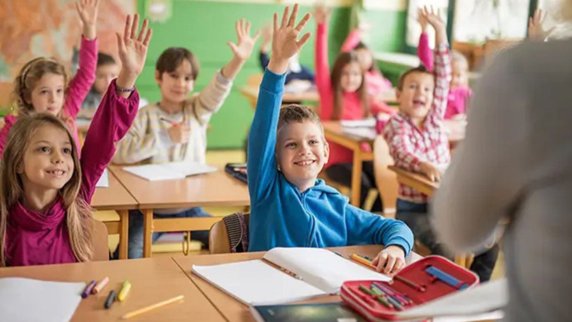 VALİLİKTEN FLAŞ AÇIKLAMA GELDİ: 8 Eylül Pazartesi Okullar Saat Kaçta Açılıyor Belli Oldu - Resim: 1