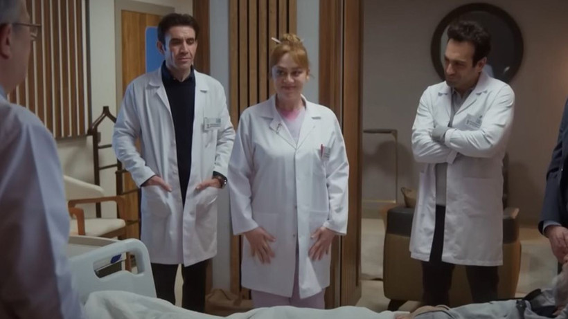 CENAZE SAHNESİ GELDİ: Bahar Dizisi Timur Öldü Mü? Mehmet Yılmaz Ak Bahar Dizisinden Ayrıldı Mı? - Resim: 5