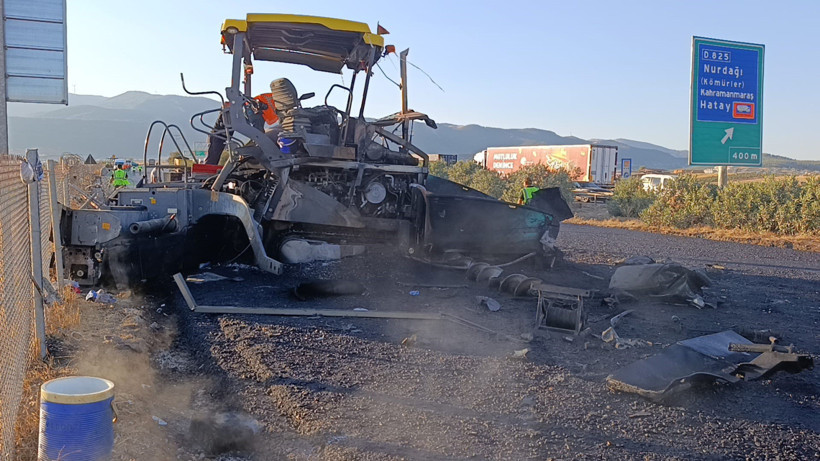 Ortalık savaş alanı! TIR'ın freni patladı! - Resim : 2