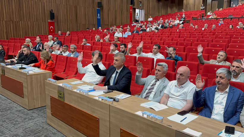 Büyükşehir’de konu araç kiralama! Yine anlaşamadılar - Resim : 3