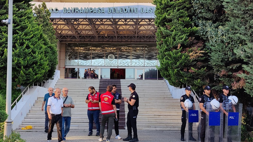 Belediyeye 'yolsuzluk' operasyonu: Belediye Başkanı da gözaltında! - Resim: 2