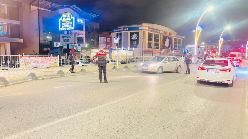 Kocaeli'de emniyet ekiplerinden sıkı denetim! - Resim : 1