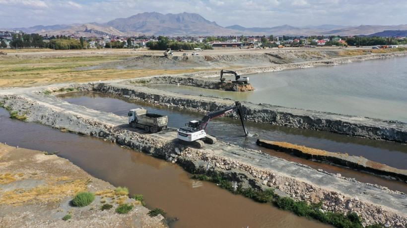 Dip çamuru temizliği devam ediyor - Resim : 1