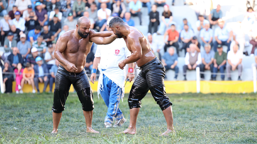 İshakçılar Yağlı Pehlivan Güreşleri'nde zaferin adı Orhan Okulu! - Resim : 2