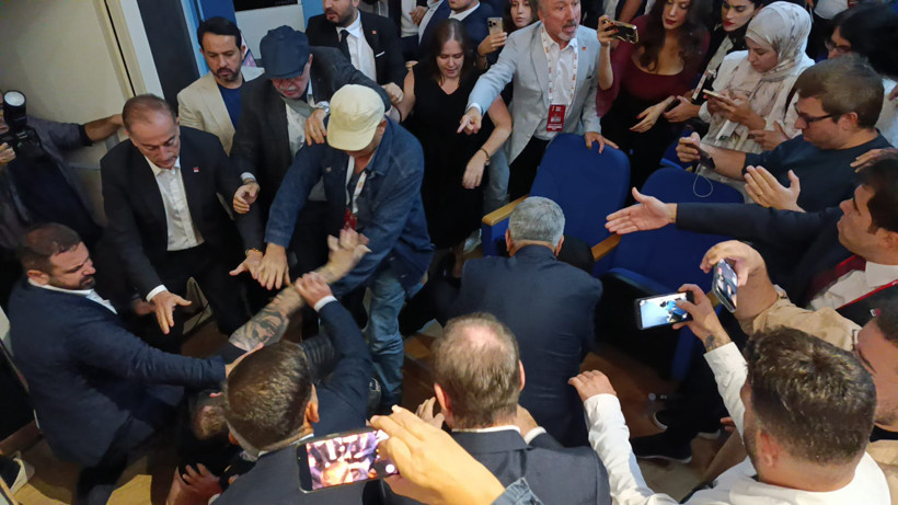 CHP ilçe kongresinde kavga çıktı! - Resim : 2