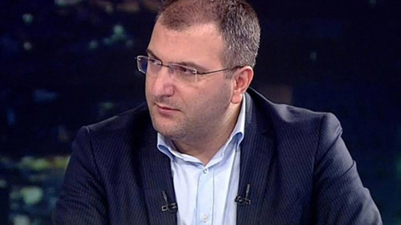 Cem Küçük'ten flaş açıklama! Kriz büyüyor! - Resim: 1