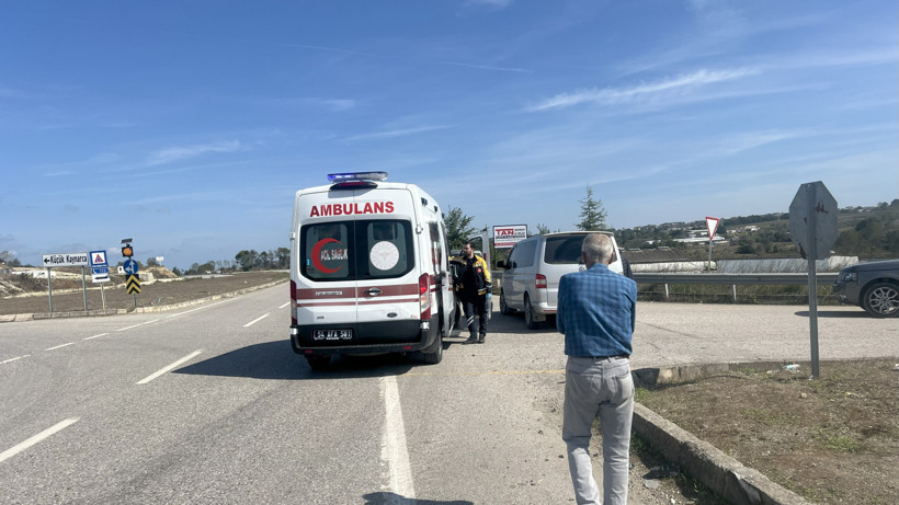 Hafif ticari araç ile panelvan çarpıştı! - Resim : 3