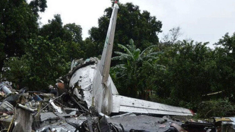 Eğitim uçağı düştü! 2 asker hayatını kaybetti - Resim: 3