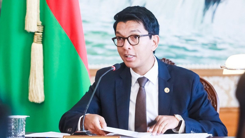 Cumhurbaşkanı, Ulusal Meclis’i feshetti - Resim: 4