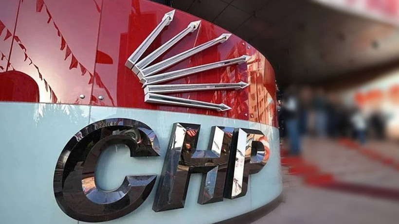 CHP'de istifa depremi - Resim: 2