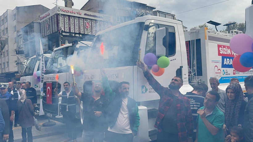 İzmit’in 16 aracı daha oldu! Hürriyet’ten muhalefete; Bir kere olsun ‘Allah razı olsun’ demeyi bilin - Resim : 1