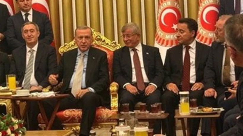 Ahmet Davutoğlu'ndan Erdoğan hamlesi! - Resim: 1