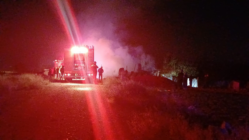 Müstakil ev alev alev yandı! - Resim : 2