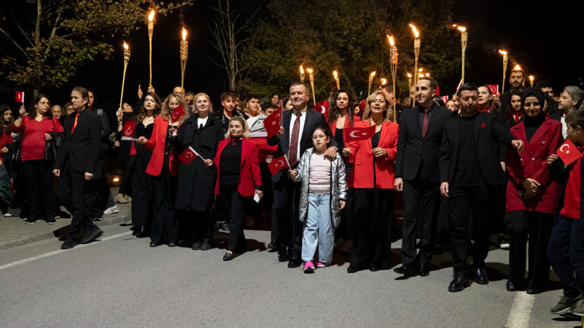 Kocaeli Bilnet Okulları ve Bilgi Köprüsü’nden coşkulu Cumhuriyet Bayramı kutlaması - Resim : 4
