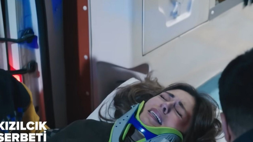 Kızılcık Şerbeti'nin Doğa'sı Sıla Türkoğlu Diziden Neden Ayrılıyor? - Resim: 3