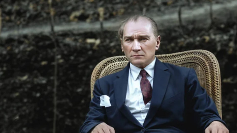 10 Kasım'da tepki çeken hareket! Sosyal medyanın gündemine oturdu - Resim: 2