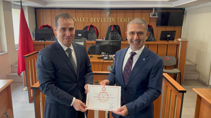 İYİ Parti Kocaeli İl Başkanı Kamil Şirin mazbatasını aldı - Resim : 1