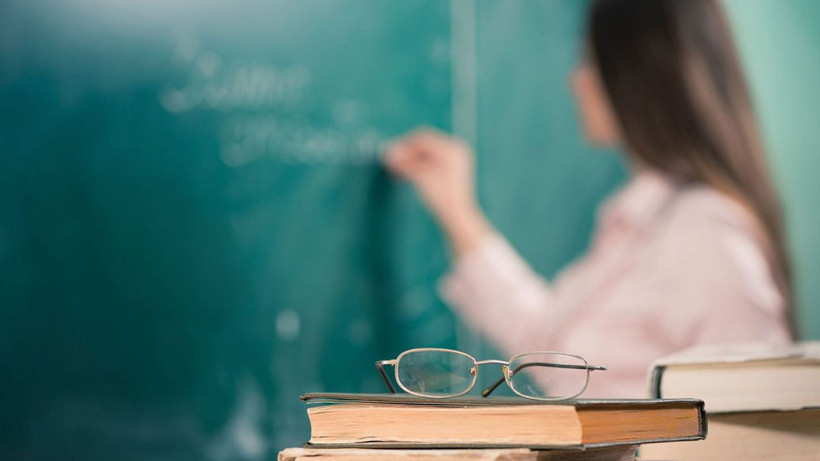 EN DUYGUSAL 24 KASIM ÖĞRETMENLER GÜNÜ SÖZLERİ 2025 | 24 Kasım Öğretmenler Günü Kutlama Mesajı - Resim: 7