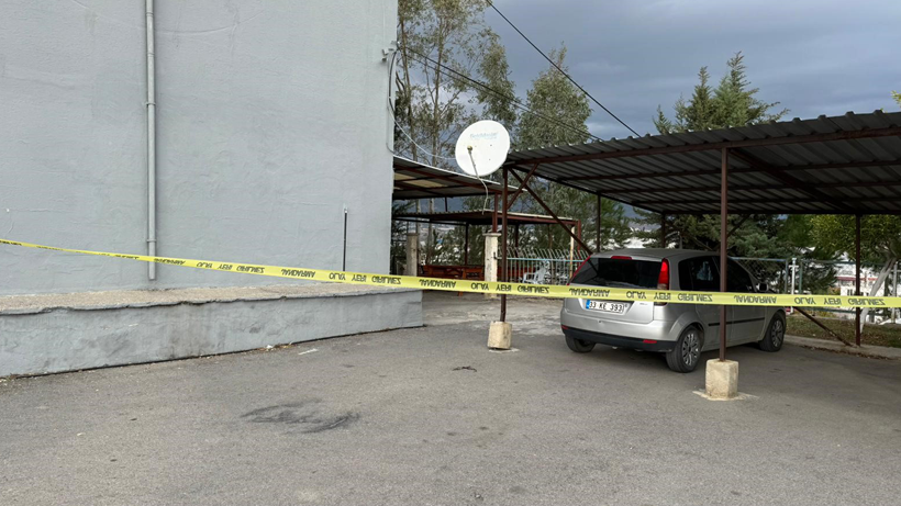 Dehşet anları: Okul müdürünü vurdu! - Resim: 4