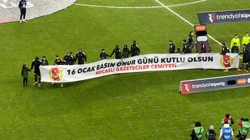 Kocaelispor-Trabzonspor: 1-2 (MAÇ SONUCU) - Resim : 13