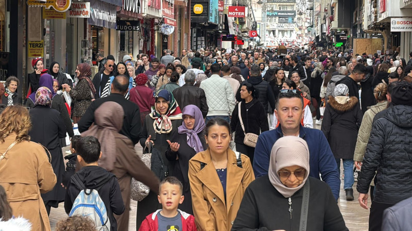 Çarşıda bayram hareketliliği - Resim : 6